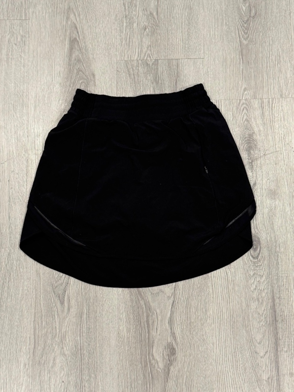 Lululemon Black Athletic Running Skirt Skort - Size 6.